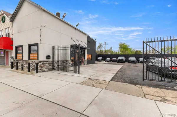 19420 W Warren AVE, Detroitcity_wayne, MI 48228
