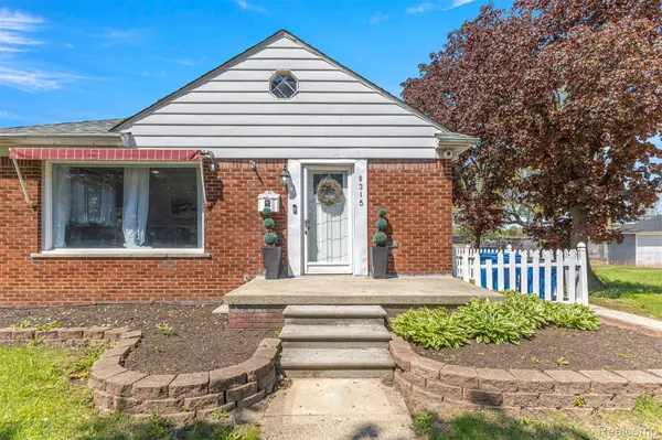 8315 Dale ST, Dearborn Heights, MI 48127