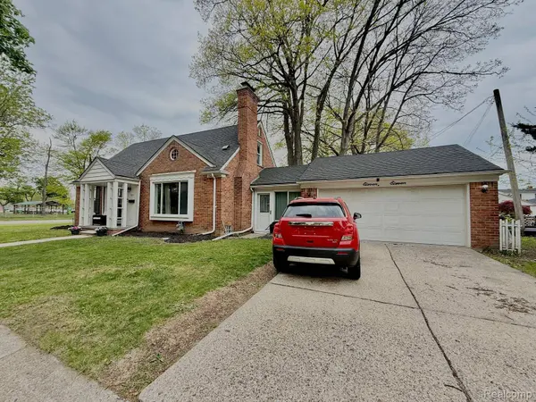 1111 N Franklin ST, Dearborn, MI 48128
