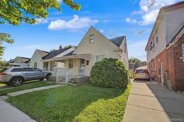 4645 Rosalie ST, Dearborn, MI 48126