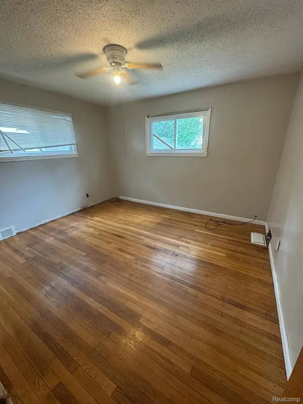 1141 Woodland DR, Inkster, MI 48141