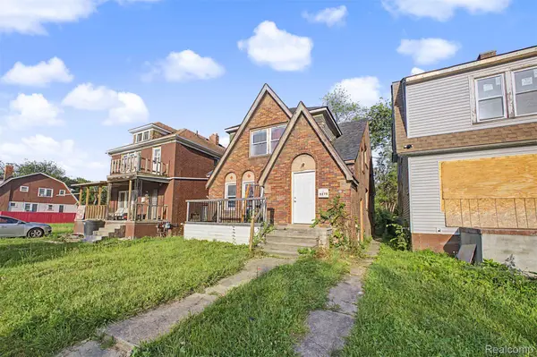 9275 Appoline ST, Detroit, MI 48228