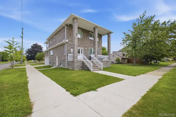 26172 Hass ST, Dearborn Heights, MI 48127