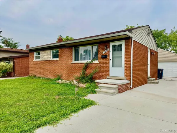 30658 Palmer RD, Westland, MI 48186