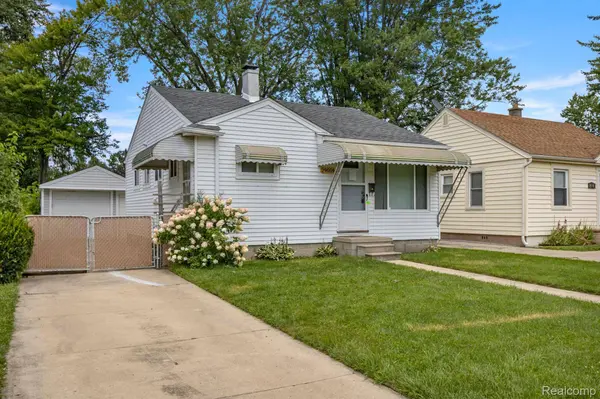 29014 Block ST, Garden City, MI 48135