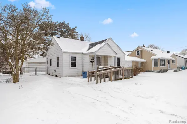 28643 Beechwood ST, Garden City, MI 48135