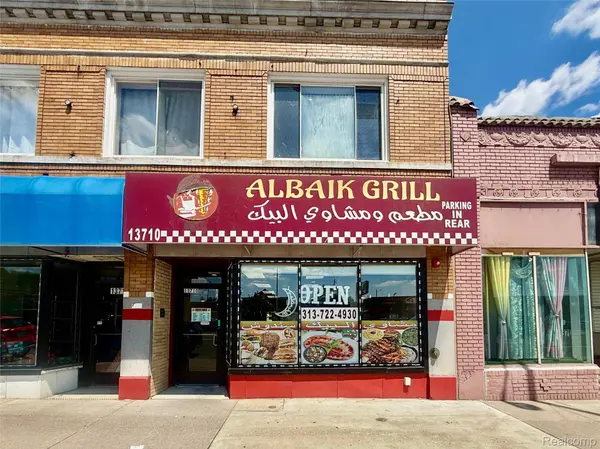 13710 W Warren AVE