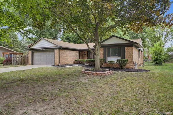 44150 S Umberland CIR, Canton Charter Township, MI 48187