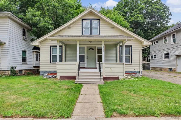 2102 Forest AVE, Lansing, MI 48910