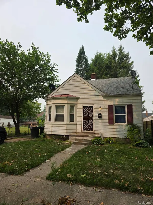 7323 Mettetal ST, Detroit, MI 48228