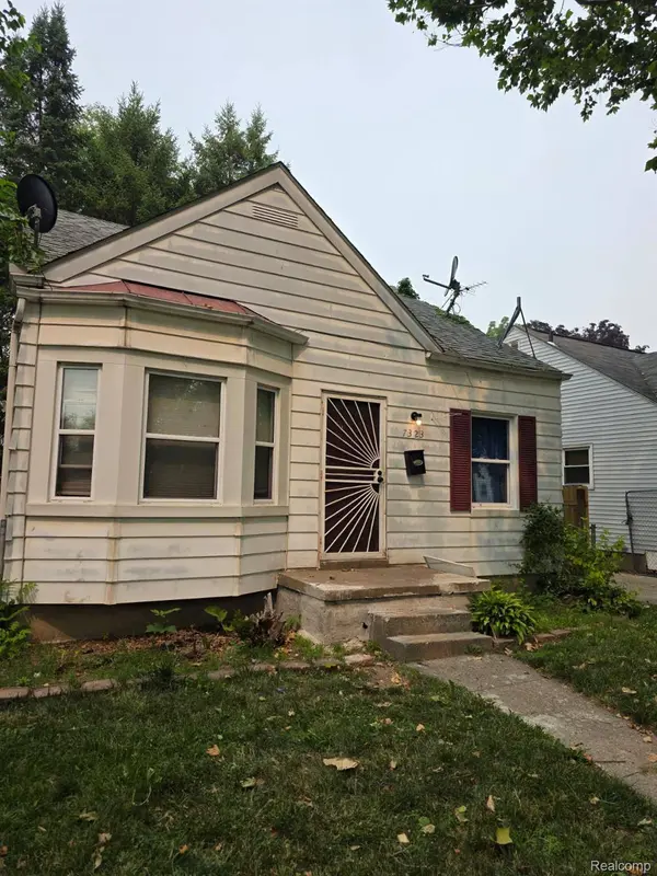 7323 Mettetal ST, Detroit, MI 48228