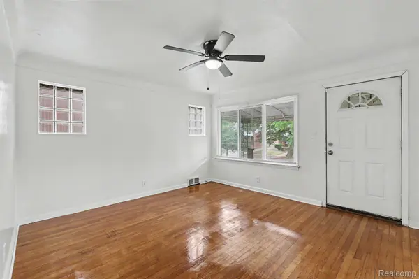 7611 Penrod ST, Detroit, MI 48228