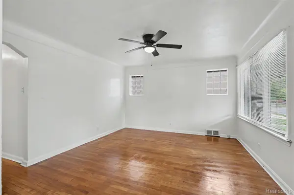 7611 Penrod ST, Detroit, MI 48228