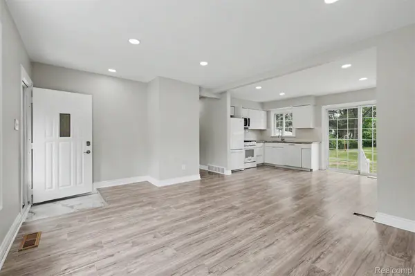 30026 Bock ST, Garden City, MI 48135