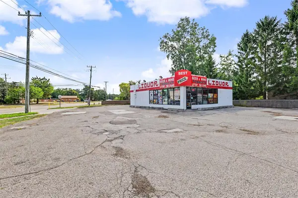 22200 MIddlebelt, Farmington Hills, MI 48336
