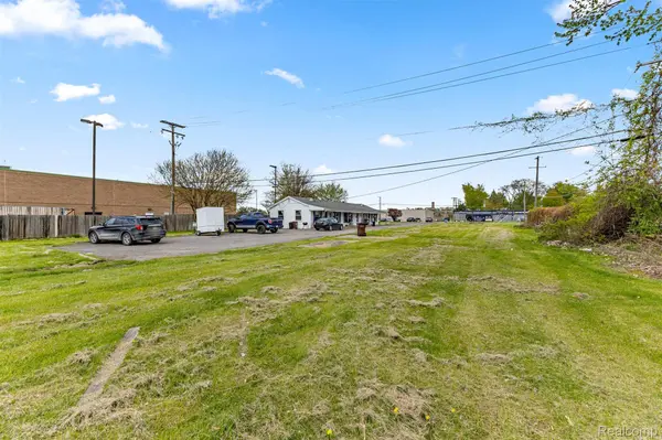 228 Inkster RD, Inkster, MI 48141