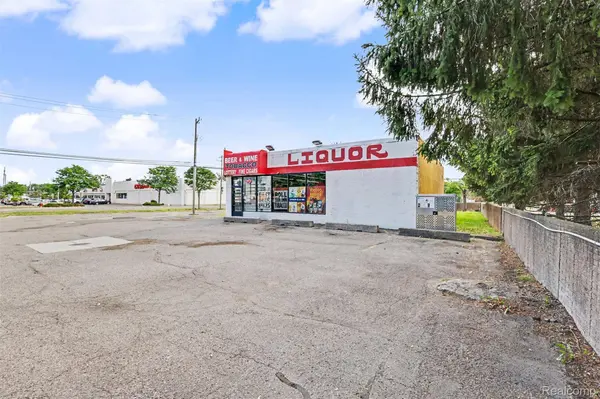 22200 MIddlebelt, Farmington Hills, MI 48336