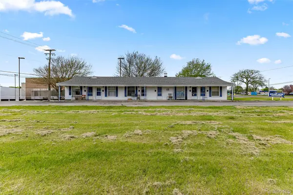 228 Inkster RD, Inkster, MI 48141
