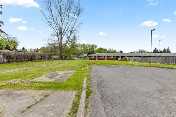 228 Inkster RD, Inkster, MI 48141