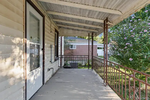 4721 Jackson ST, Dearborn Heights, MI 48125