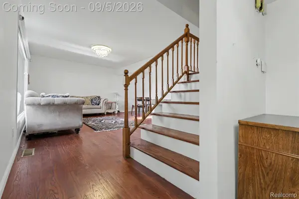 369 Norborne AVE, Dearborn Heights, MI 48127