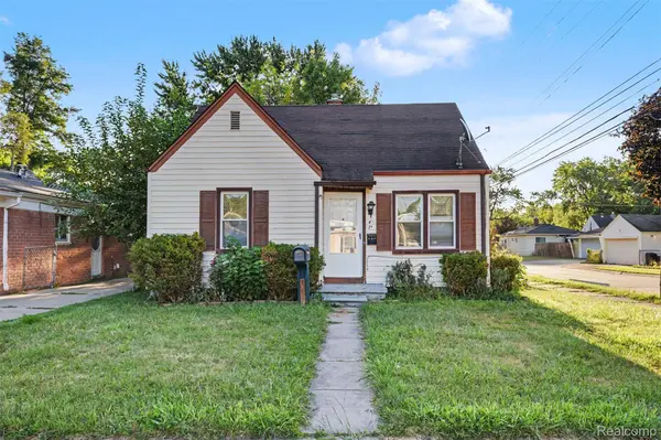 4721 Jackson ST, Dearborn Heights, MI 48125