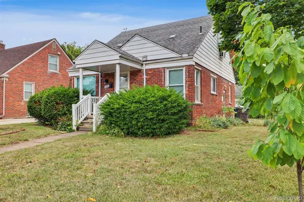 3365 Linden ST, Dearborn, MI 48124