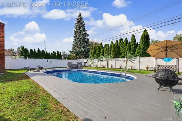 26356 Simone ST, Dearborn Heights, MI 48127