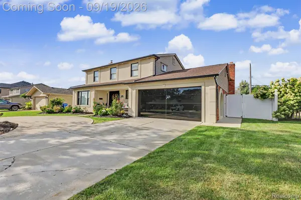 26356 Simone ST, Dearborn Heights, MI 48127