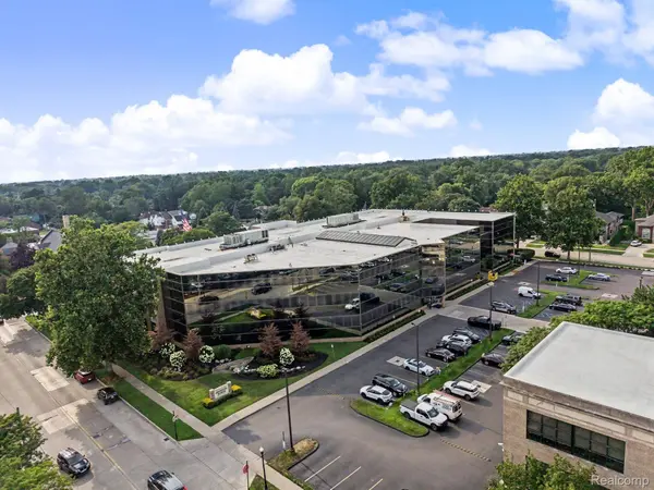 835 Mason ST #C220, Dearborn, MI 48124