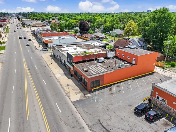 19323 W Warren AVE, Detroit, MI 48228