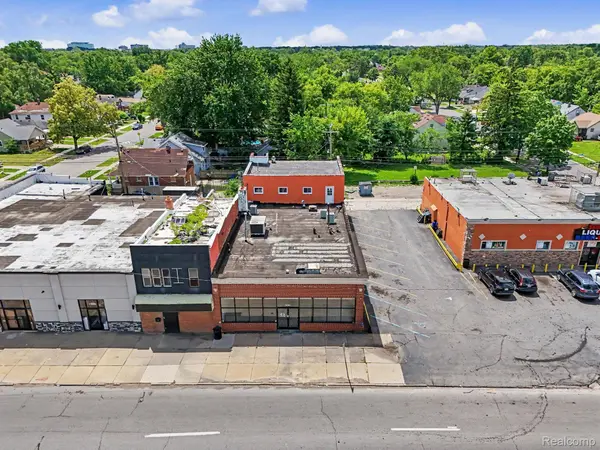 19323 W Warren AVE, Detroit, MI 48228
