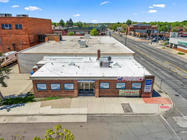 10801 W WARREN AVE, Dearborn, MI 48126