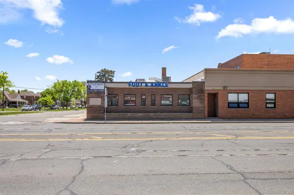 10801 W WARREN AVE, Dearborn, MI 48126