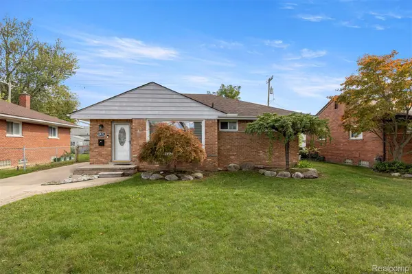 8422 Winston LN
