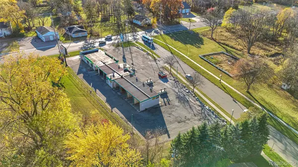 3422 Flushing RD, Flint, MI 48504
