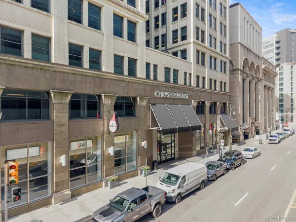 719 Griswold ST #100, Detroit, MI 48226