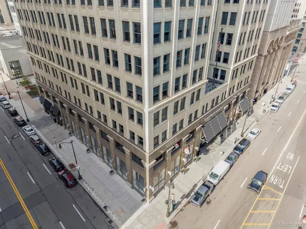 719 Griswold ST #100, Detroit, MI 48226