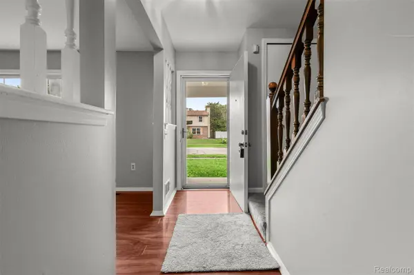 1950 Andover DR, Superior Charter Township, MI 48198