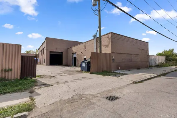 12901 Lyndon ST, Detroit, MI 48227
