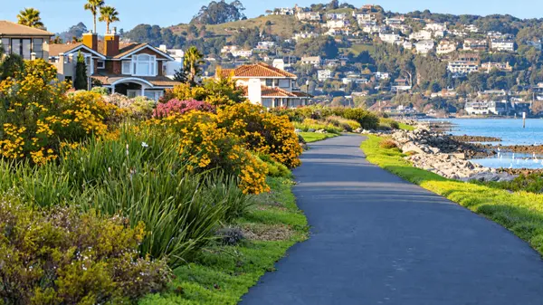 Senior Living Options in San Luis Obispo County,Debra Lowe