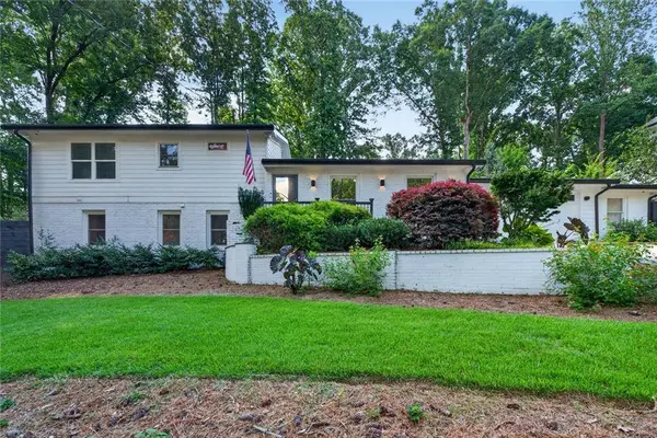 70 Bonnie LN, Sandy Springs, GA 30328
