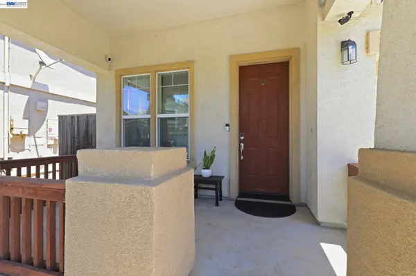 1205 Nellis Ct, Pittsburg, CA 94565