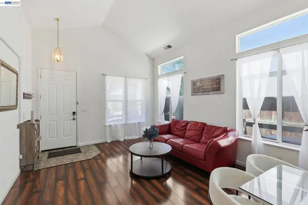 1205 Nellis Ct, Pittsburg, CA 94565