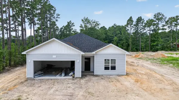 386 Contractor CT, Raeford, NC 28376