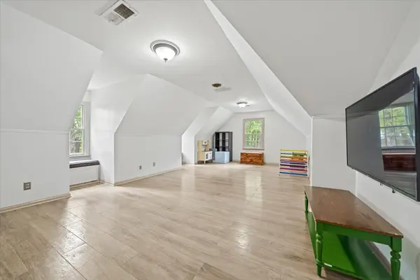 33-32-941 Eastwood Terrace