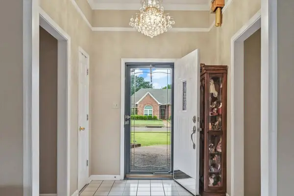 1320 Wolf Lair Dr, Collierville, TN 38017-8648