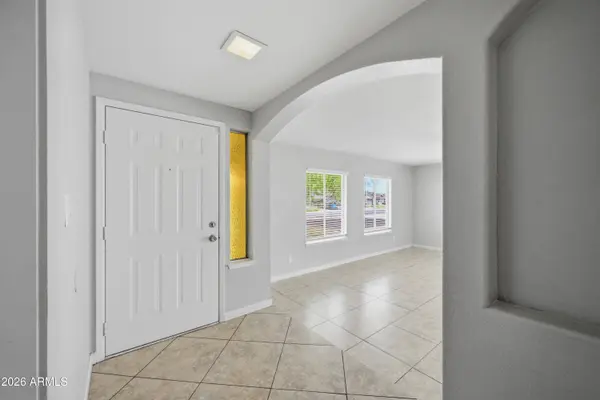1651 E APOLLO Road, Phoenix, AZ 85042
