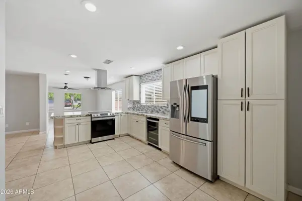1651 E APOLLO Road, Phoenix, AZ 85042