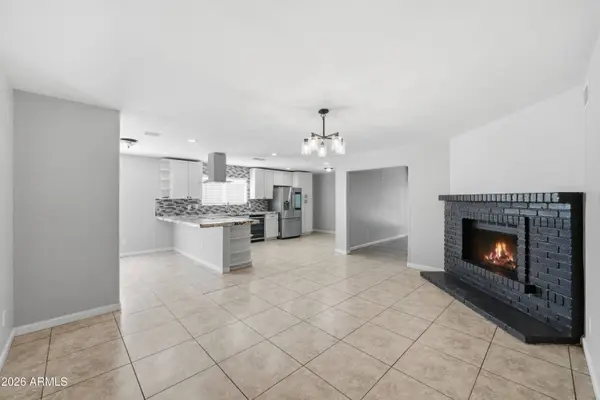 1651 E APOLLO Road, Phoenix, AZ 85042